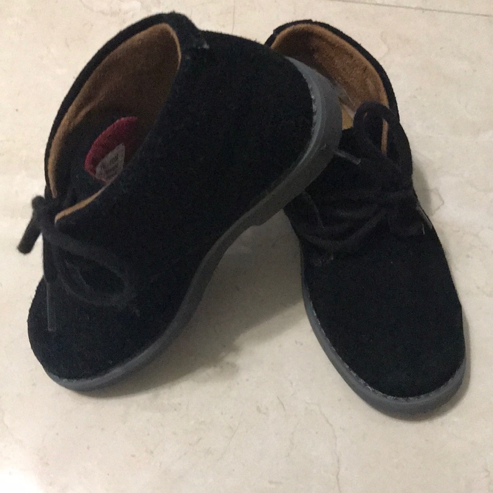 Like new boys shoes